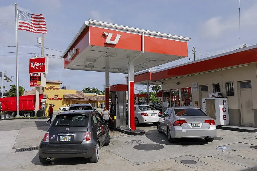 Скриха и Мики Маус от "Ирма"