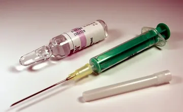 Хванаха мъж със забранени лекарства и куп рецепти