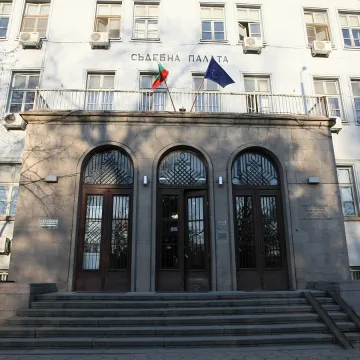 Лазар Влайков отърва ареста