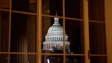 Американският сенат одобри бюджета и повиши тавана на дълга до 8 декември