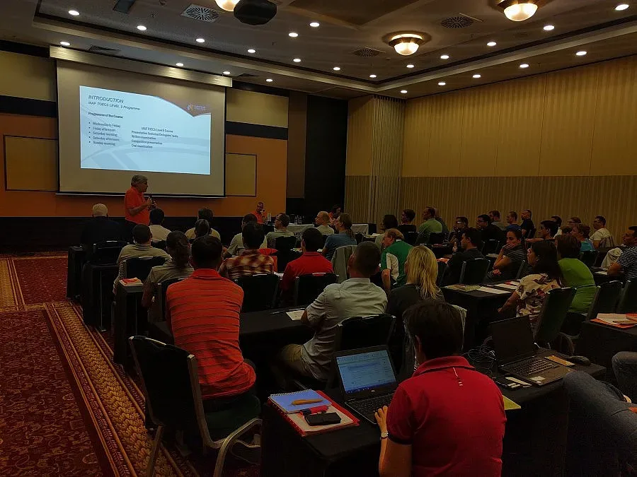 Обучаваме 100 международни съдии по лека атлетика