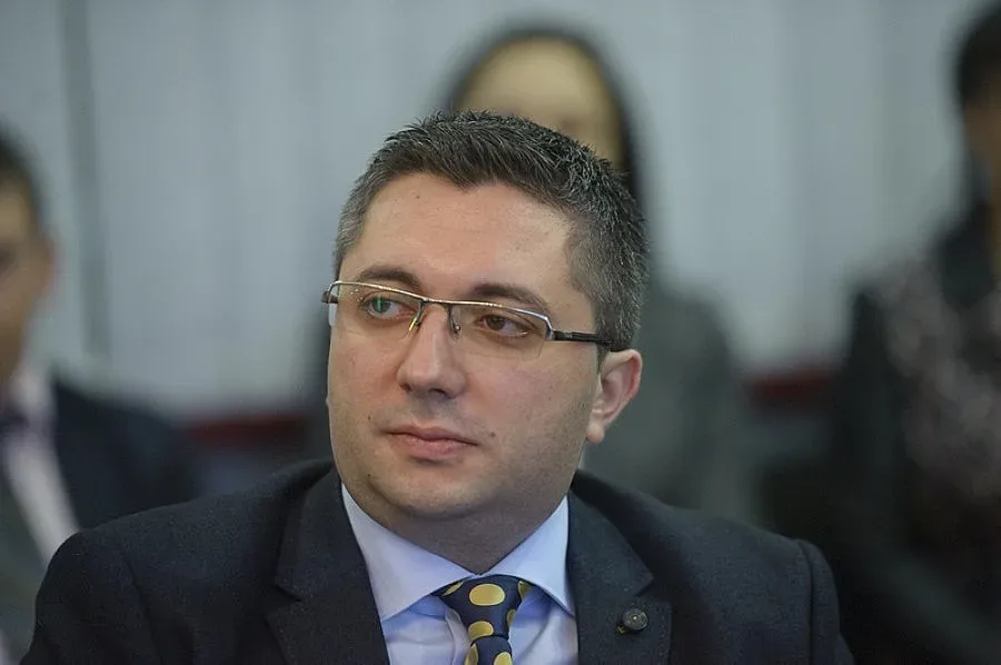 Кабинетът отпуска 100 млн. лева за ремонти на пътища