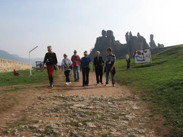 Маратонци пресичат границата като птици