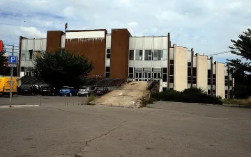 Mинистър Kралев в НС: Започваме реновирането на Зимния дворец на спорта