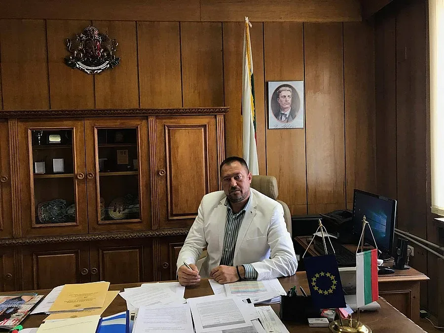 Ще отворим български училища и в Албания