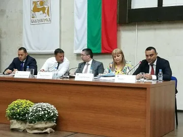 ОТ СЪБИТИЕТО НА "СТАНДАРТ": Проектират ж.п. трасето от Радомир до Гюешево