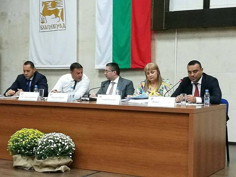 ОТ СЪБИТИЕТО НА "СТАНДАРТ": Проектират ж.п. трасето от Радомир до Гюешево