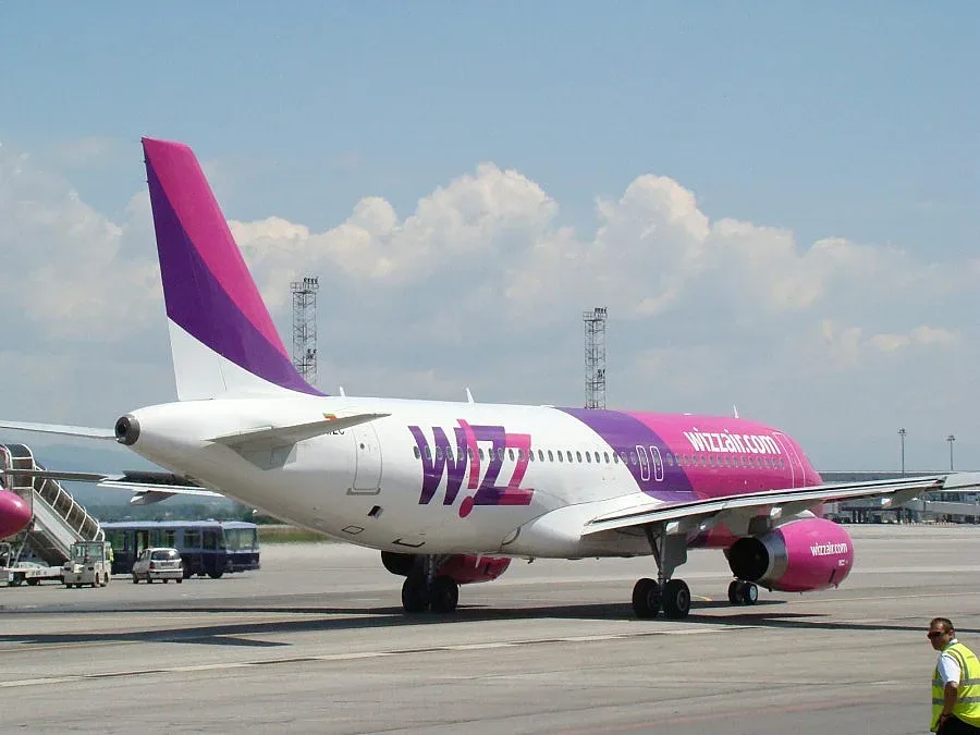 Държавата се захваща с "Wizz Air"