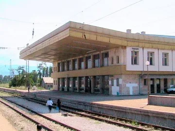 Мъж се хвърли пред влак в Пловдив