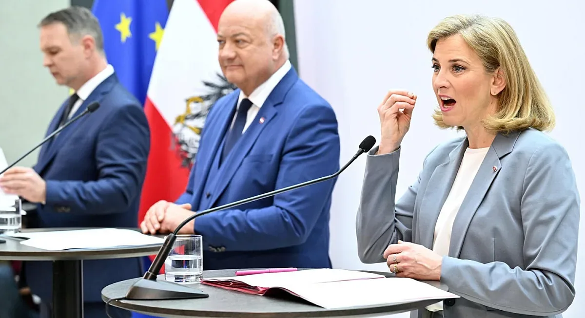 Отсвириха крайнодесните в Австрия! Тройна коалиция застава начело на страната