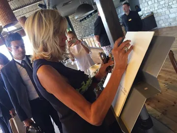 Брижит Макрон: Балчик е райско кътче