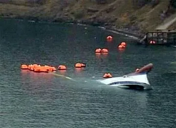 Гърците заловиха лодка с 62 мигранти на борда