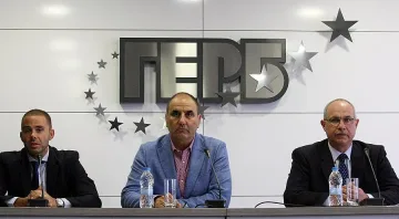 ГЕРБ: Нинова се припознава във всичко