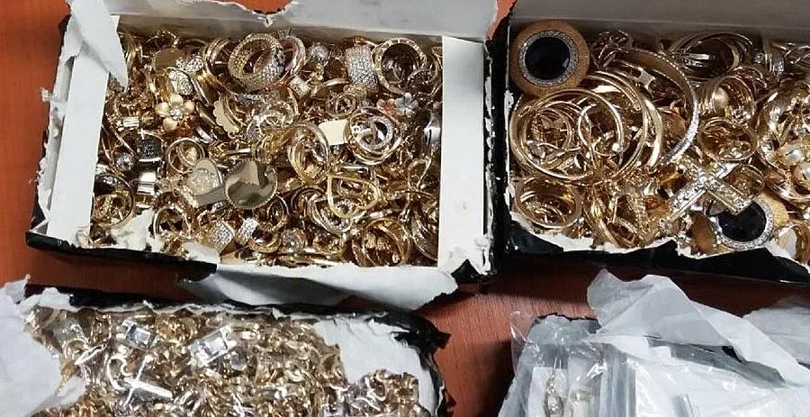 Спипаха турски тираджия с кило злато