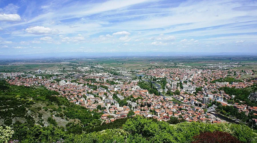 Следят с камери ромите в Асеновград