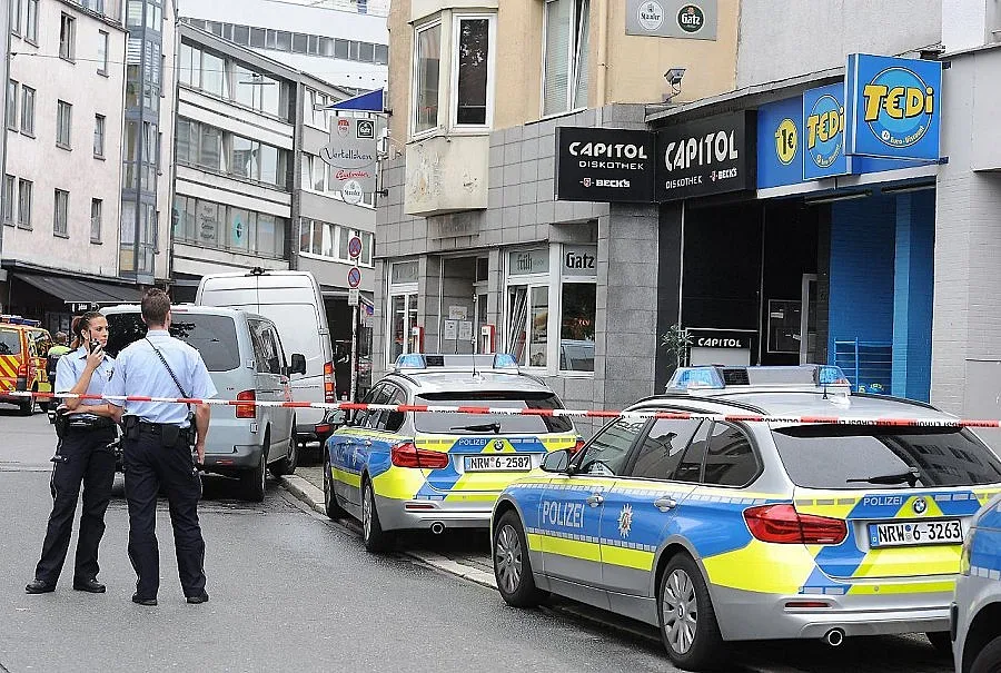 Непълнолетни сирийци стоят за клането във Вупертал