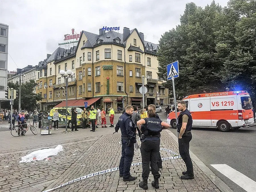 Мароканец на 18 г. окървавил Турку (ОБНОВЕНА)