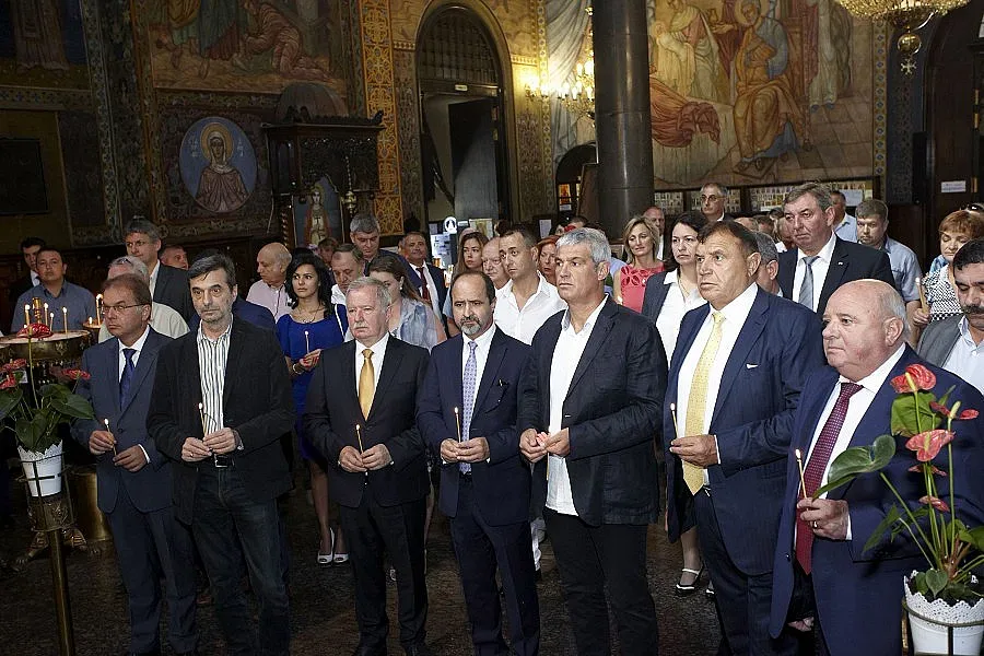 Поздрав от 20 каба гайди на 600 метра под земята