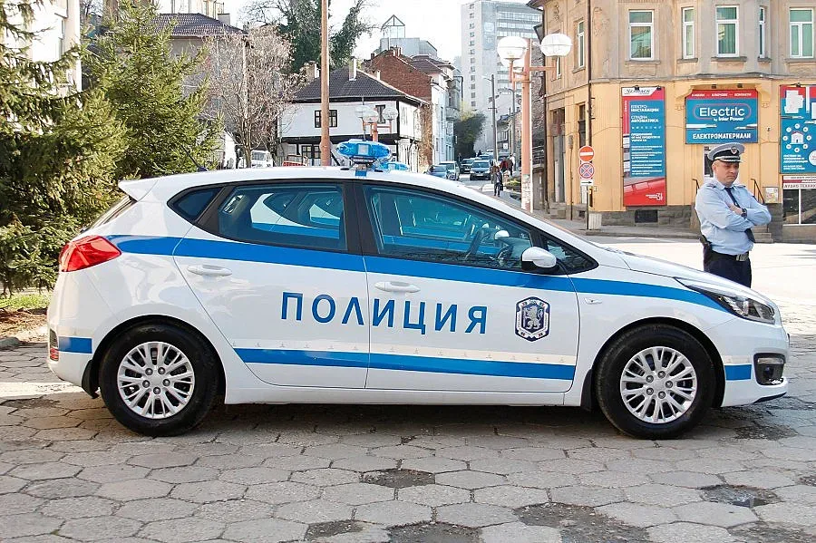 Мъж застреля жена си в София