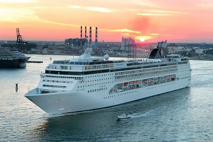 Круизите пътуват без промяна до Барселона