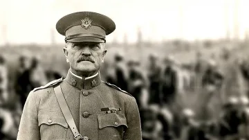 Тръмп за Барселона: Изучавайте ген. Пършинг