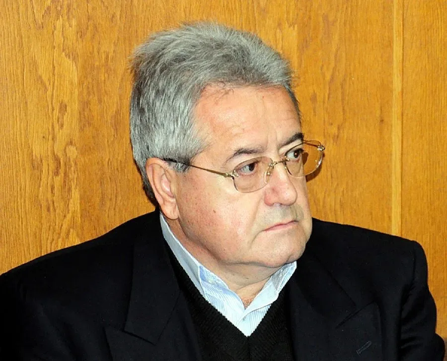 Диктатът на фалшивата новина