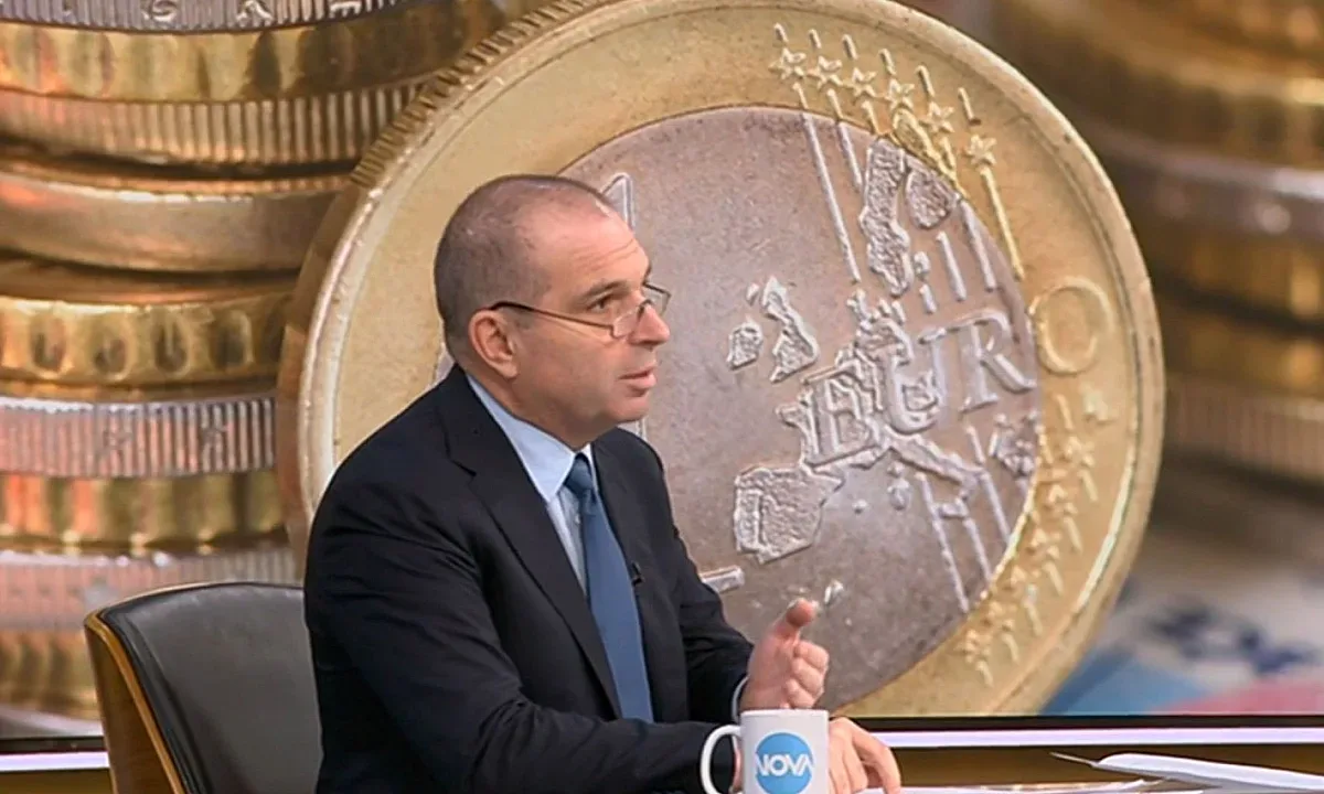 Караджов насмете Асен Василев и каза: Може да спасим част от парите по ПВУ!