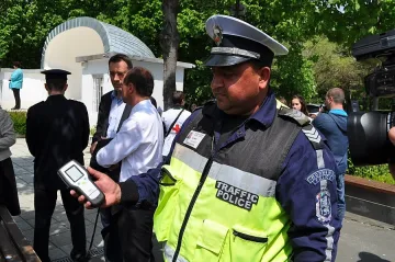 Пиян чех задържан заради опит за рушвет на полицаи