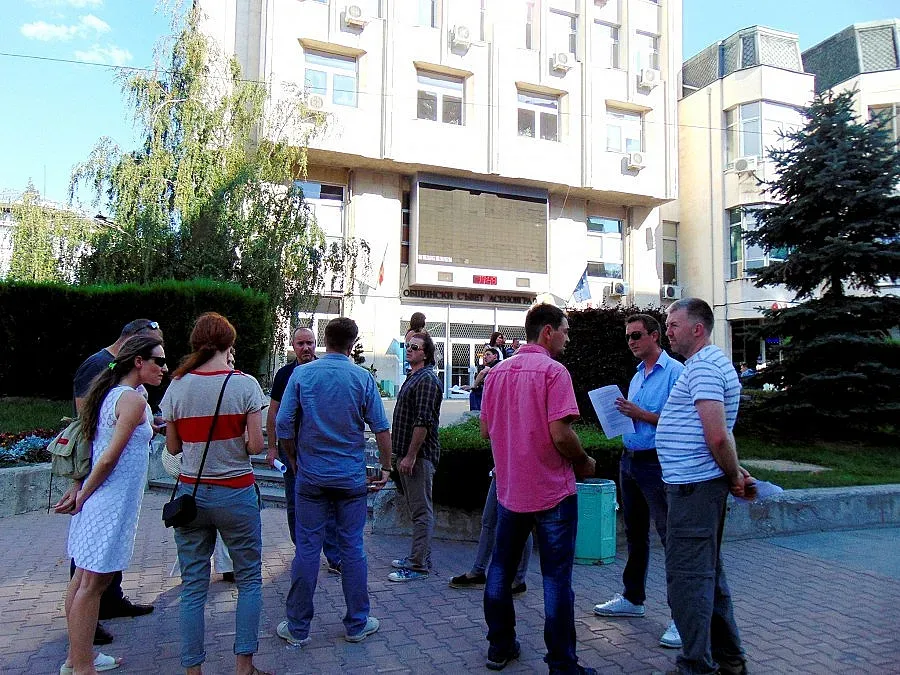 Само 15 минути протест в Асеновград