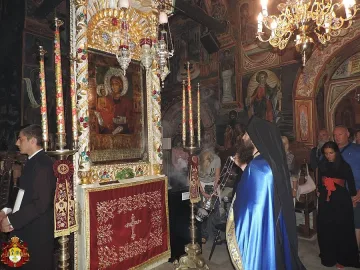 Цяла нощ бдение пред св. Богородица