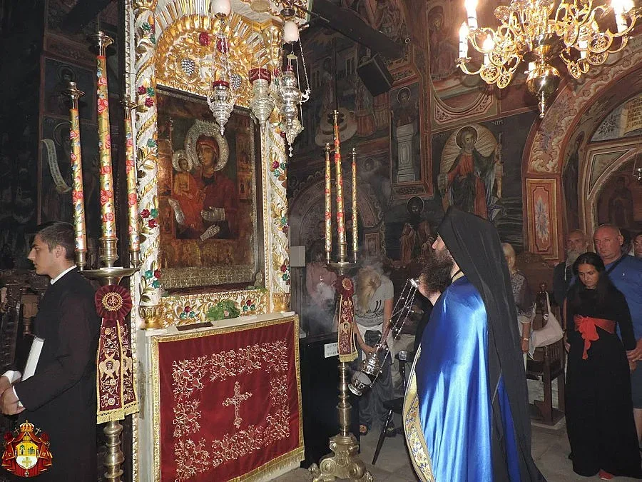 Цяла нощ бдение пред св. Богородица