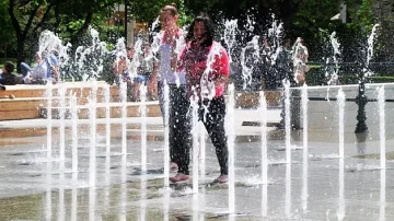 Горещо, без мълнии