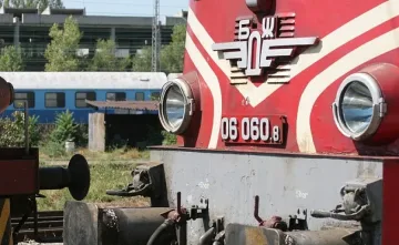 БДЖ погасява дълг към бюджета със заем