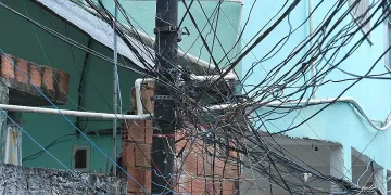 Геодези заснемат „Столипиново" за незаконни къщи и пришълци