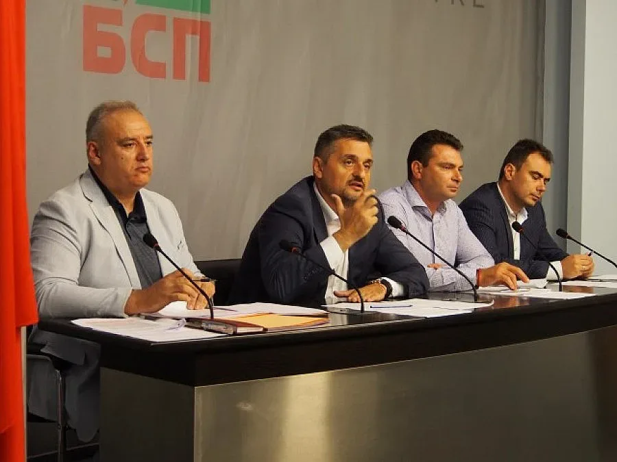 БСП-София: Правителството е събрало различни идеи в отделни програми