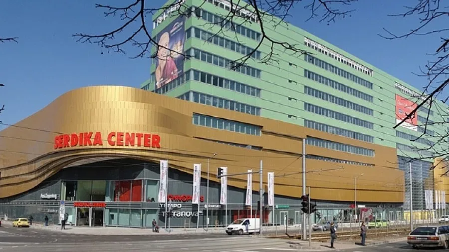 Купуват мол Сердика за 405 милиона лева