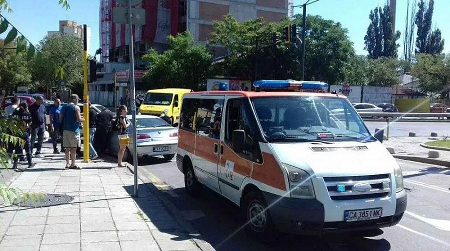 Шофьор почина в движение в София
