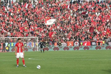 Мтел със специална оферта за феновете на ЦСКА с клубни карти