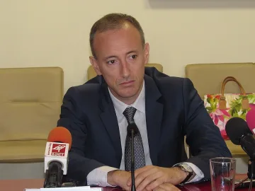 МОН се отказа да удължава учебната година
