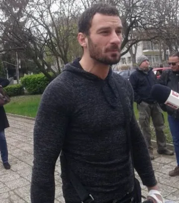 Перата влиза в съда