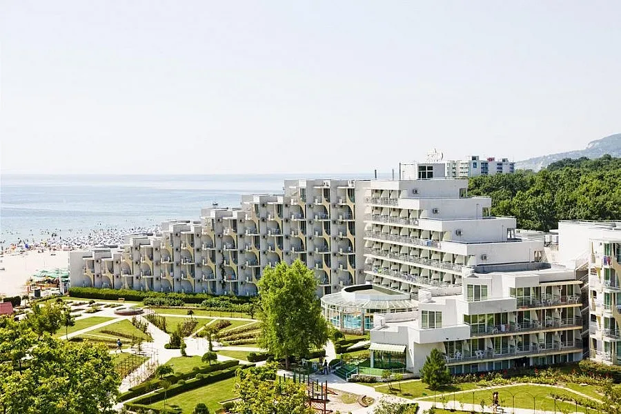 Молдовци и украинци вдигнаха нивото по морето