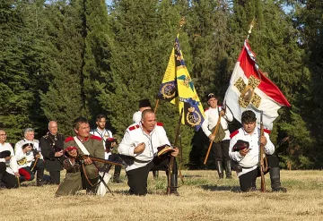 150 души възкресиха боевете за Стара Загора