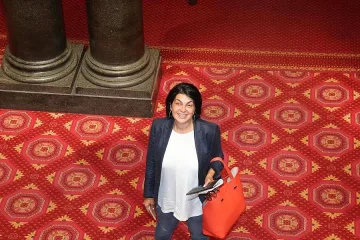 Велислава Кръстева: Ахмед Доган е лидер, не командир като Костов!