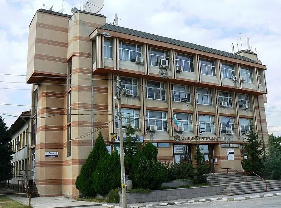 Полицай спаси заработеното от гурбетчии