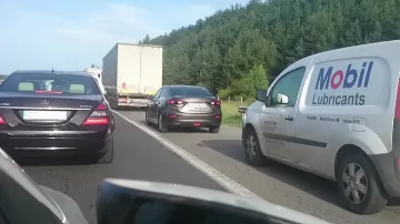 Убийствени санкции за шофиране в аварийната лента