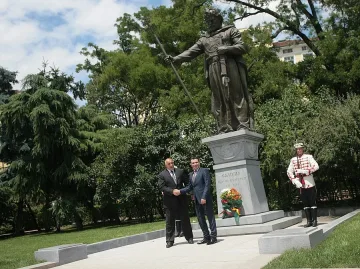Външно показа договора с Македония