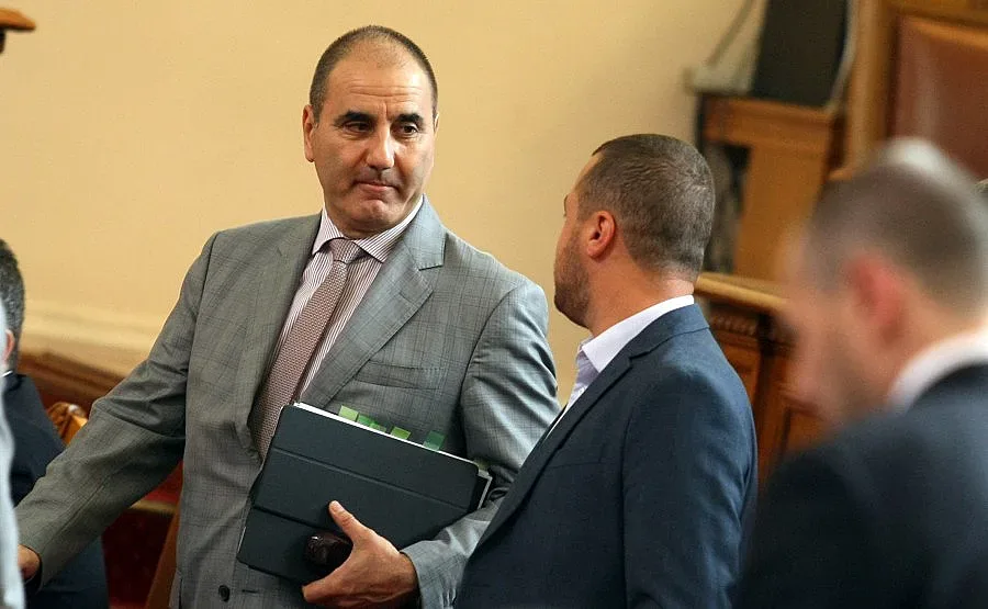 ГЕРБ оттегля текстовете за финансиране на НПО-тата от Закона за съдебната власт 