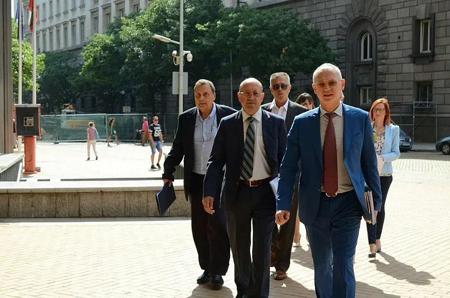 Работодателите внесоха клас "прослужено време" в комисията по дискриминация