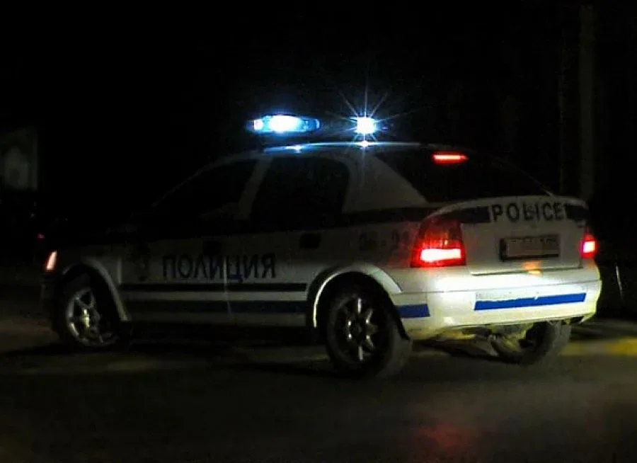 Непълнолетен крадец на коли си устрои гонка с полицията