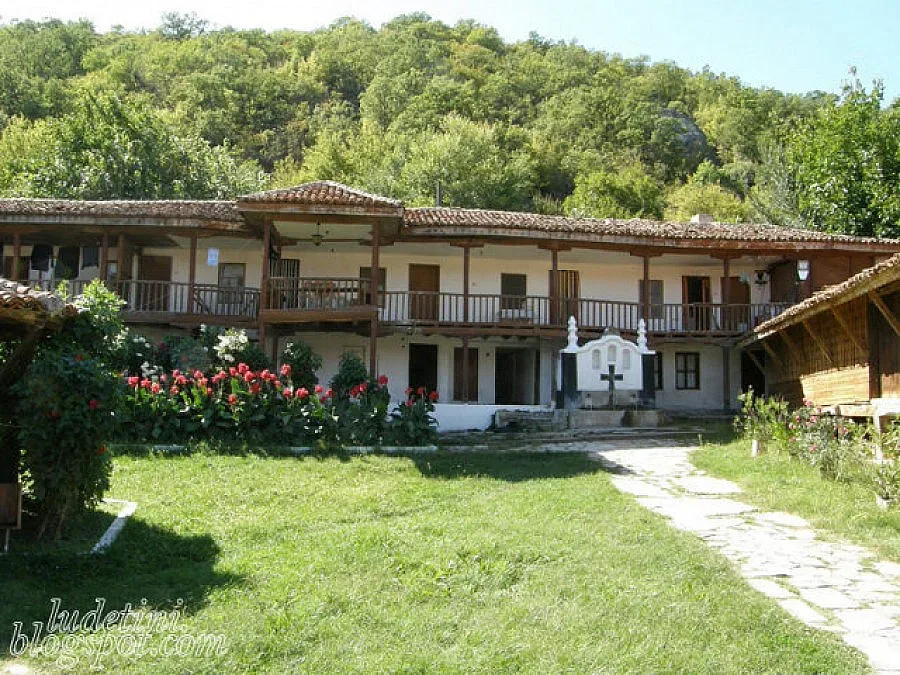 Хайдути бранели Устремския манастир